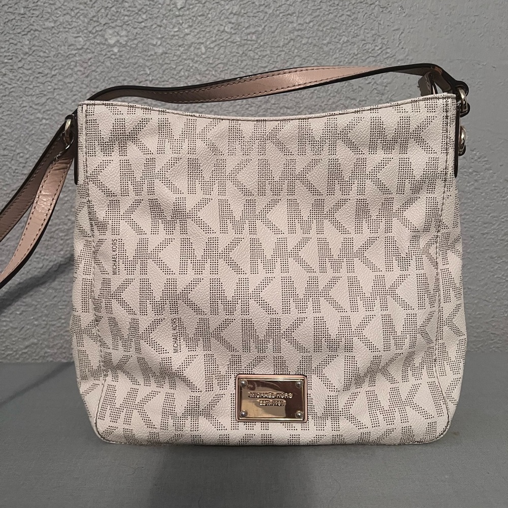 Michael Kors cream cross body